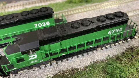 Review: N Scale Kato SD40-2 BN Colors #6792 & #7036