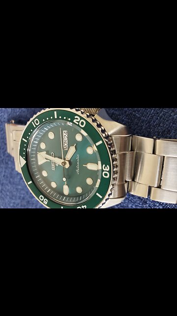 Admiring the beauty of the Classic Seiko Watch!