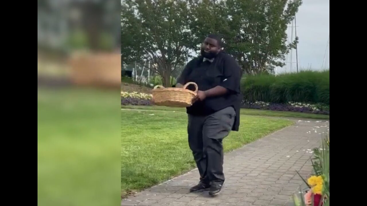 'Flower Man' steals show at cousin's wedding in North Beach