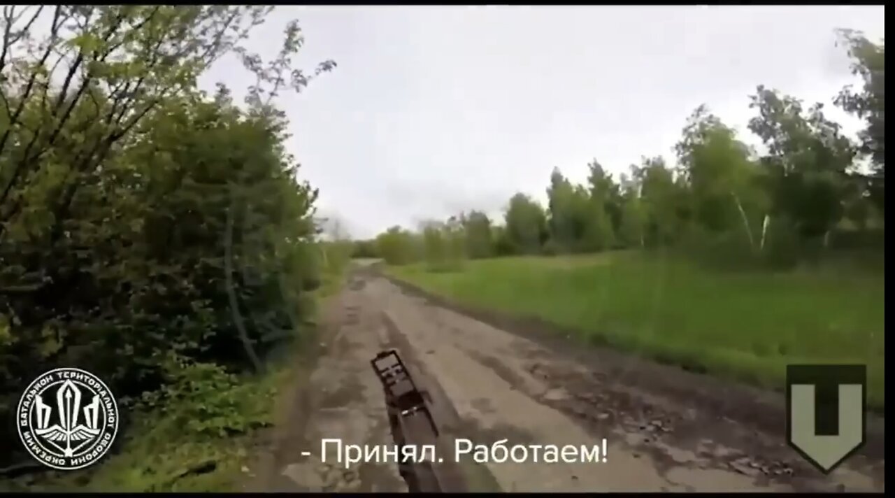 Russian tank gets AMBUSHED in Ukraine -- Ukraine war videos