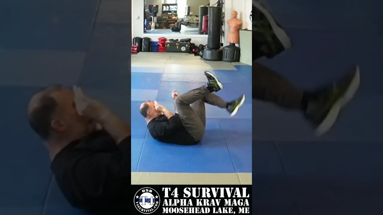How to move and up kick from the ground in a fight #selfdefense #kravmaga #martialarts #mma