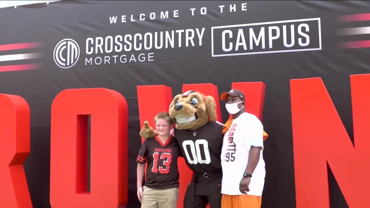 'I want no empty seats': Stefanski asks Browns fans to leave tailgates in time to make kickoff against Texans