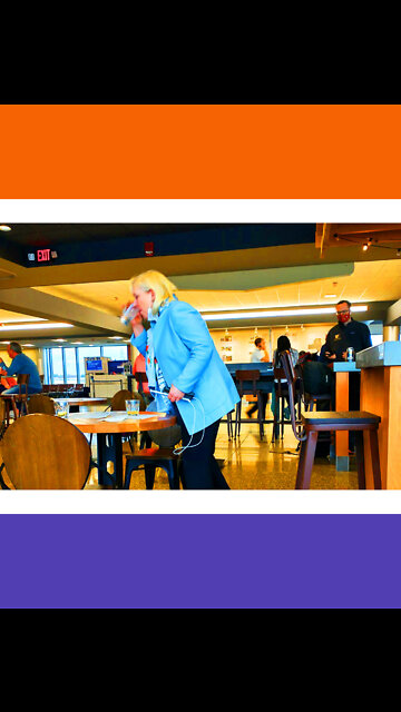 NY Senator Steals Drinks