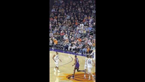 Cameron Payne with the layup 🔥