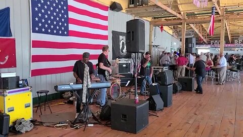 Live music 🎶 at Jamie Mix Trading post 📫 in Utica Illinois