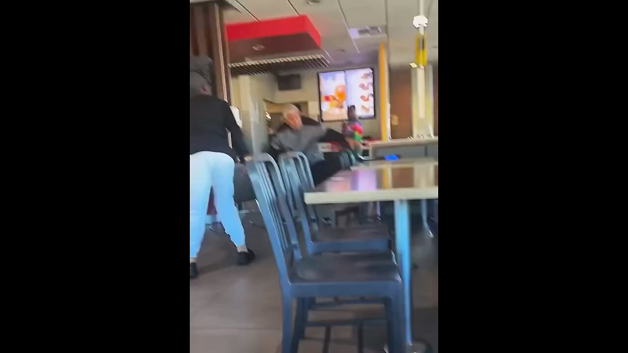 🚨#BREAKING: Senior Showdown Inside McDonald’s