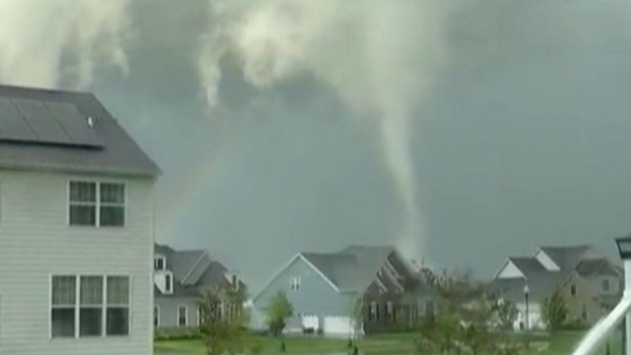 Multiple tornadoes touch down across Chicago area