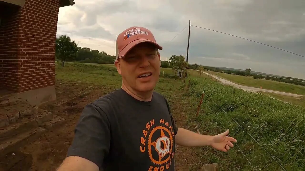 Urban Exploring - Random School/Church in Southern Kansas