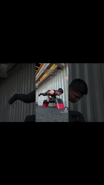 Cuando Estás Concentrado Entrenando Duro pero Todo te Recuerda a Ella 🥵