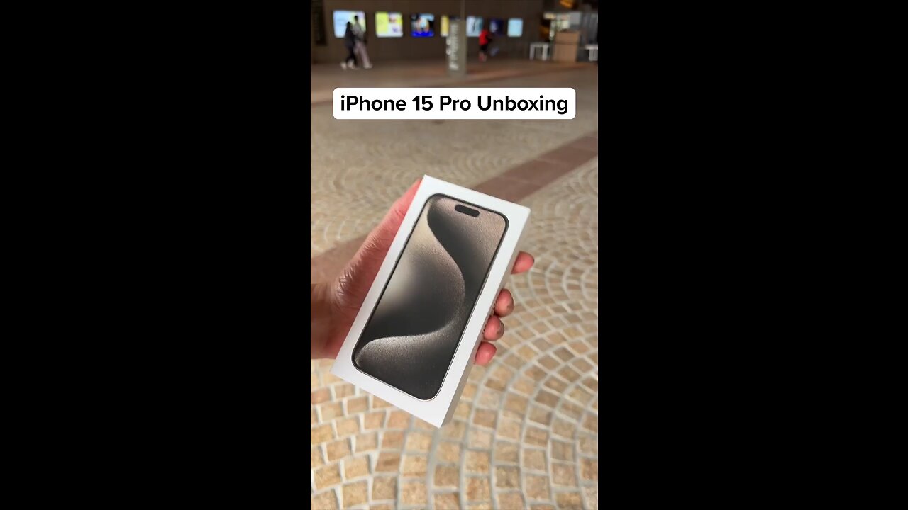 iPhone 15 pro unboxing