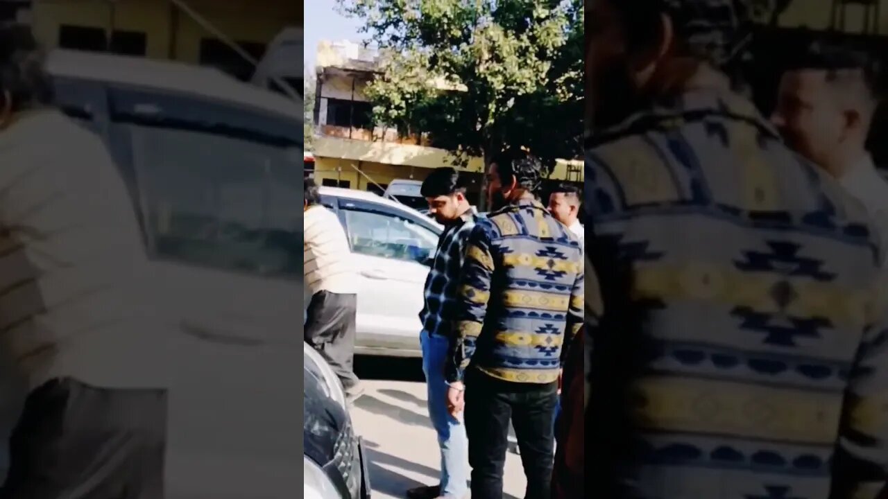 š”Agra worst parkingš¤¬#agra #cars #accident #shorts