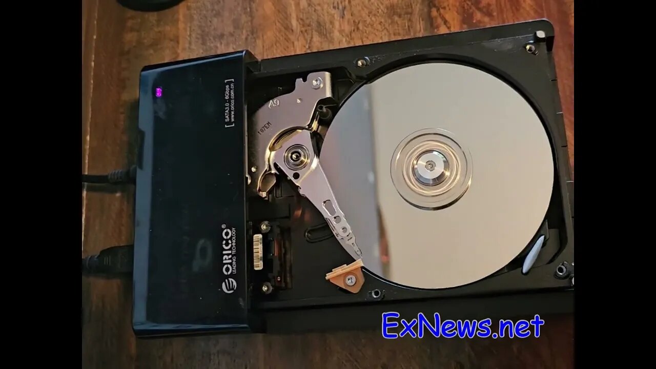 Topless Western Digital 500 GB Dead Hard Drive Spins