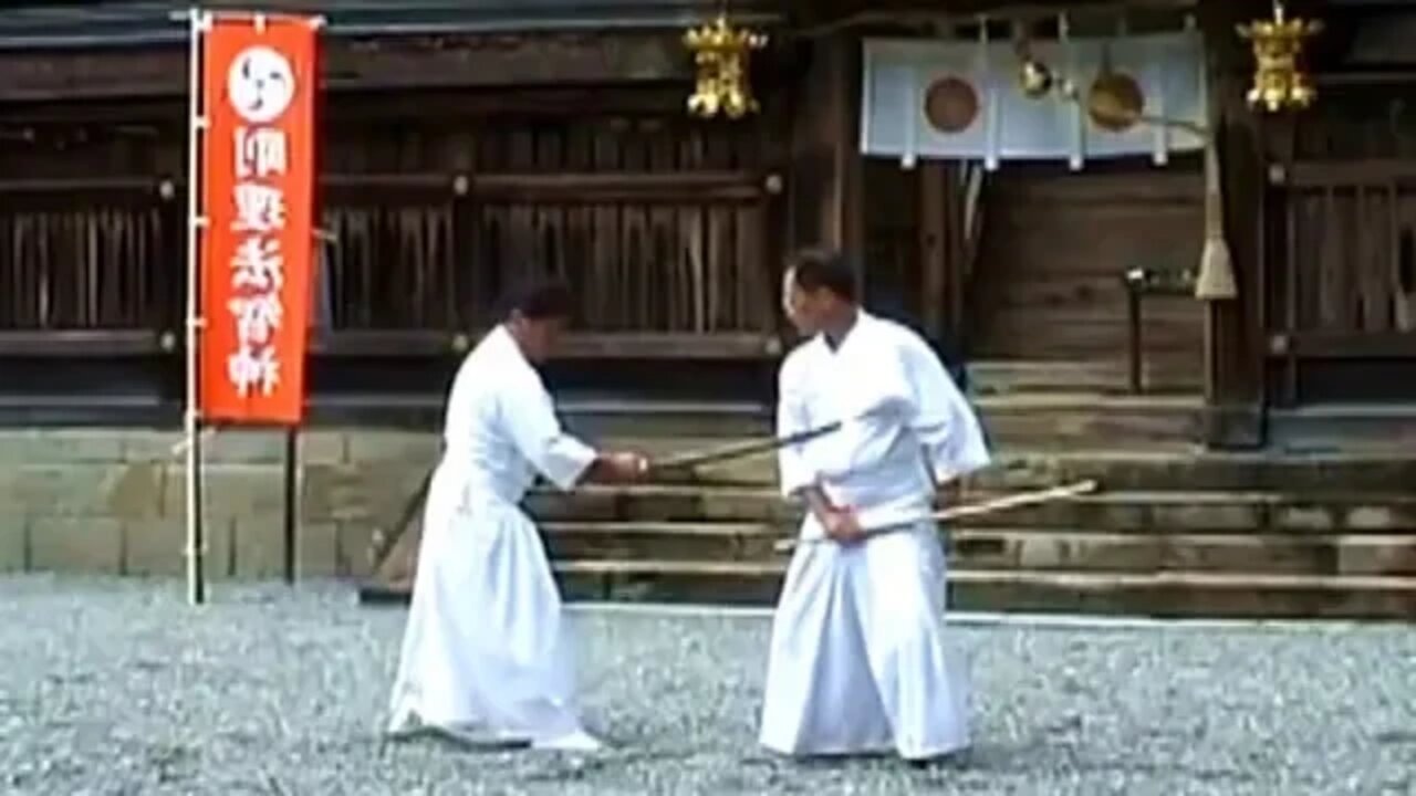 Shinto Ryu Kenjutsu at Kumano Hongu Taisha 2006 ・ 熊野本宮大社で神道流剣術の演武 平成１８