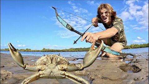 GIANT CRAB - Bow & Arrow CATCH and COOK (Solo Survival)