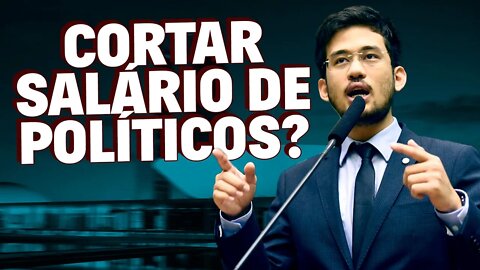Debate no UOL: devemos cortar salários de políticos?