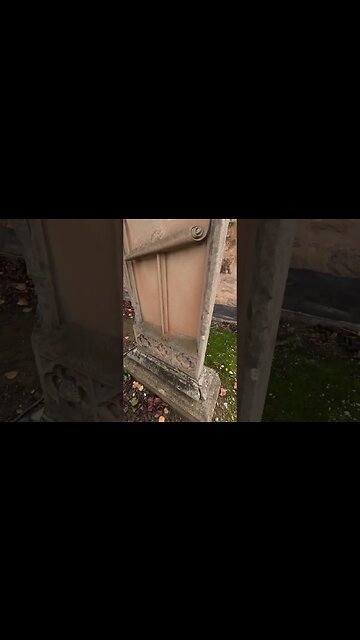Unveiling A Beautiful Relic: Exploring an Old, Enchanting Headstone