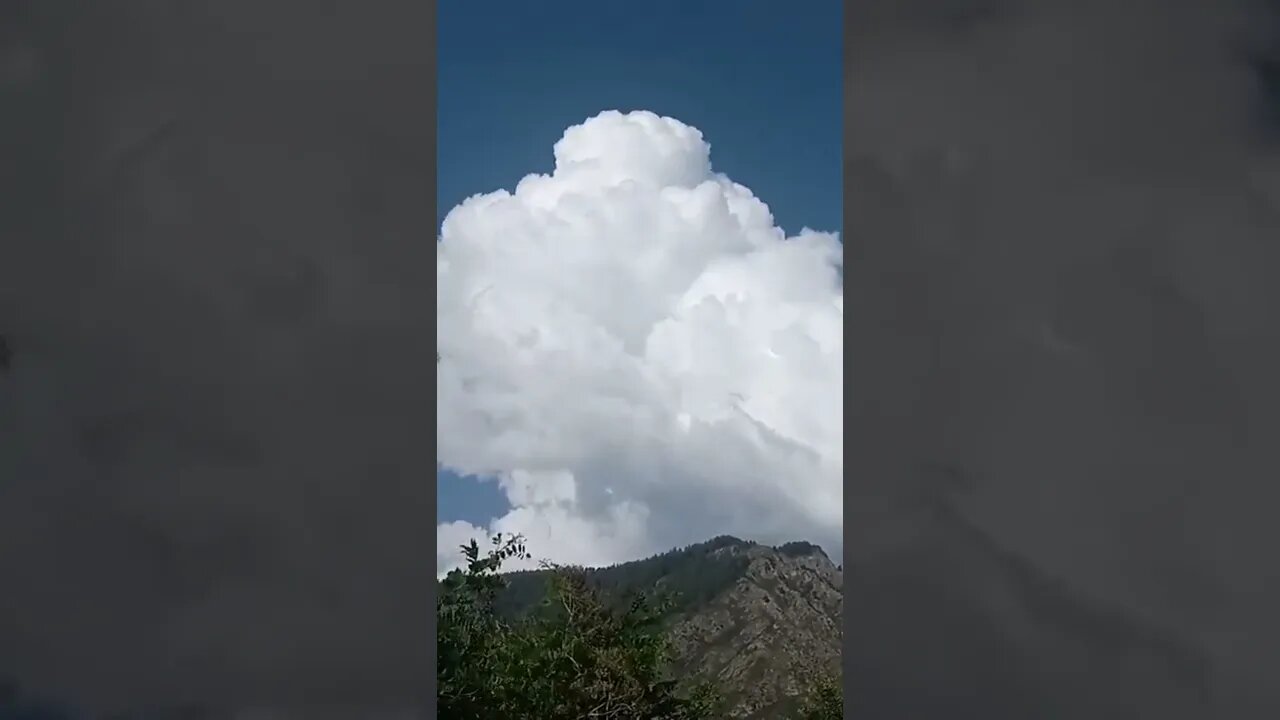 Clouds in the Sky #beautifulclouds #nature #subscribe #beautifulnature #like #amazing #viralvideo