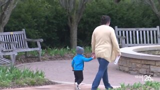 Honoring Mom: Families celebrate Mother's Day at the Green Bay Botanical Gardens