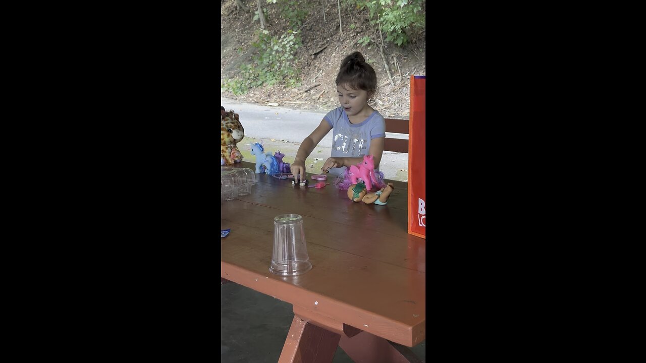 8/27/23 Cambri playing with her bday presents