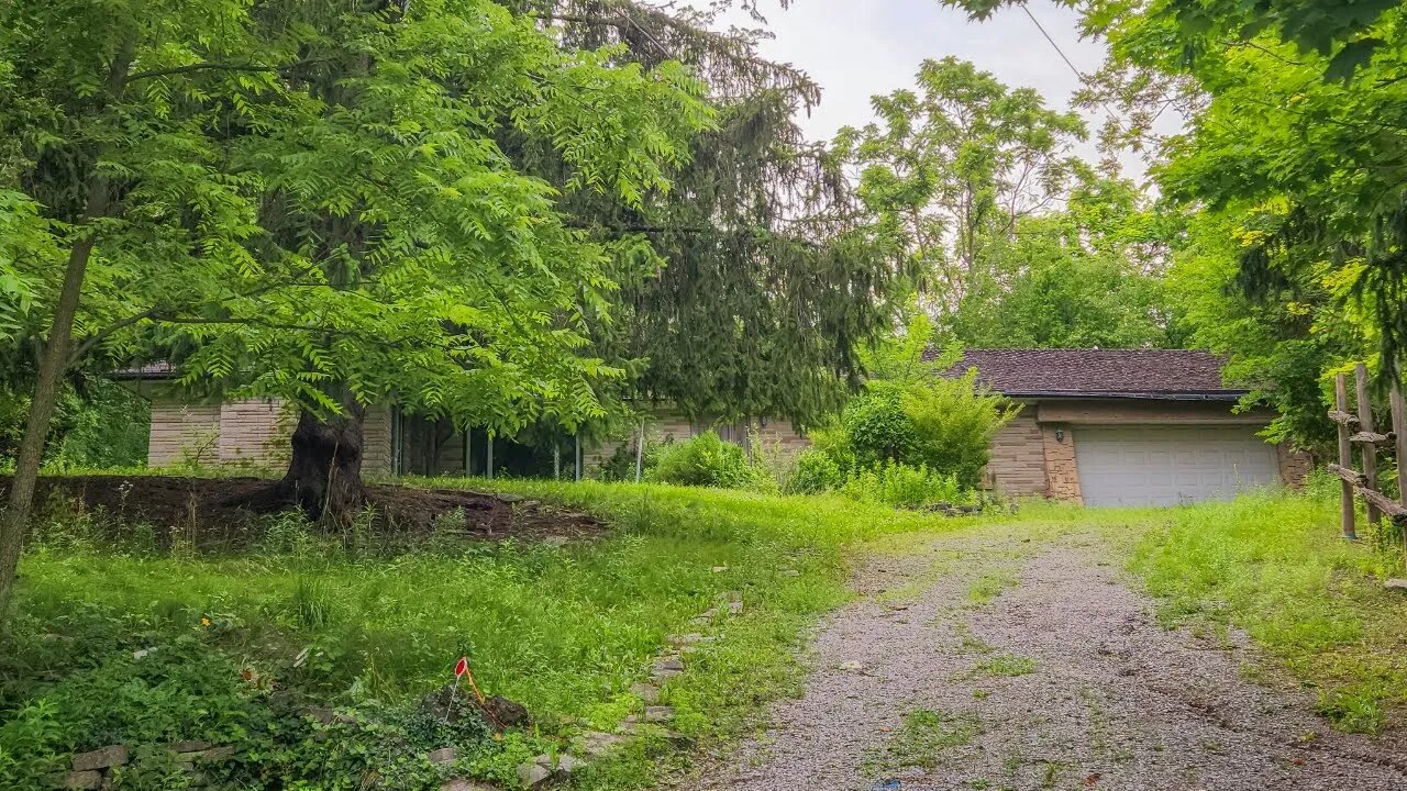 I Found an Abandoned 1970s Bungalow House