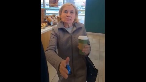 Jewish Lady Loses Her Mind Over A Palestinian Family Supporting Palestine Inside A Panera Bread