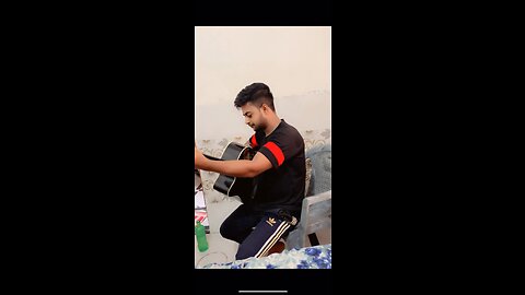 Playing guiter neele neele ambar par
