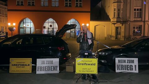 Greifswald - Handtuch Heiko mit seiner heutigen Zusammenfassung 02-10 -2023