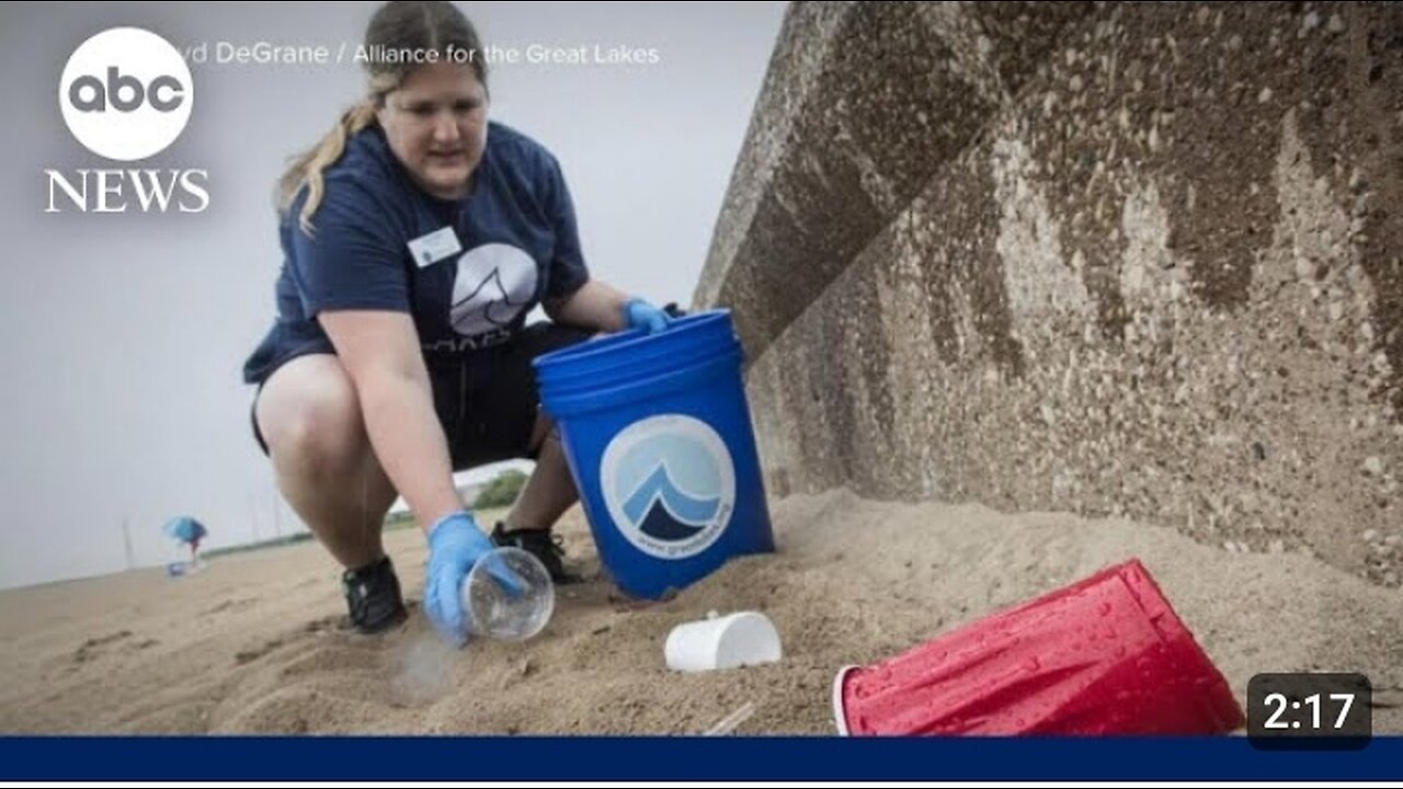 Earth day volunteers help clean up the Planet | Watch