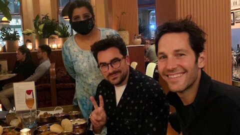 Dan Levy & Paul Rudd Were Pictured Dining Together & Everyone Noticed The Same Thing