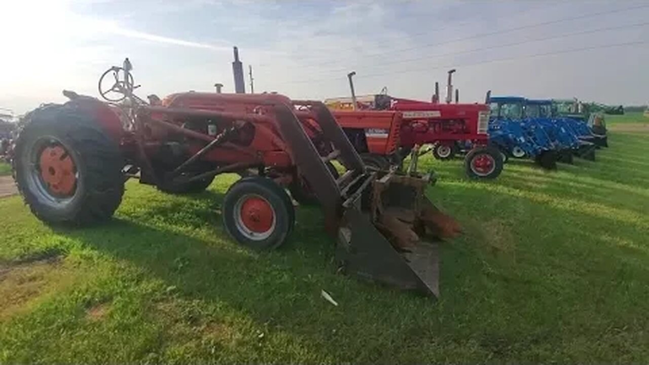 1956 Allis Chalmers WD45 1 Minute Walk Around