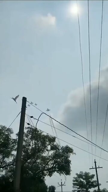 Fighter jet formation. Can you guess what planes?