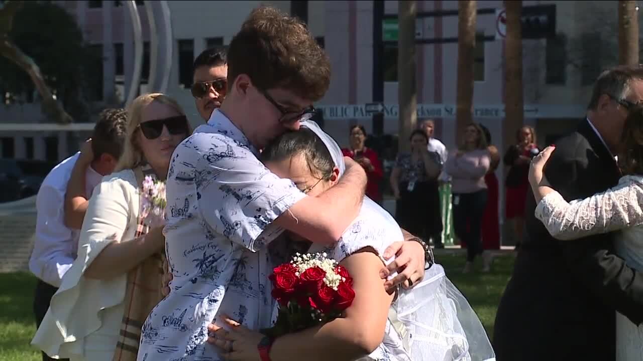 Couples choose group wedding ceremony to save headaches and money