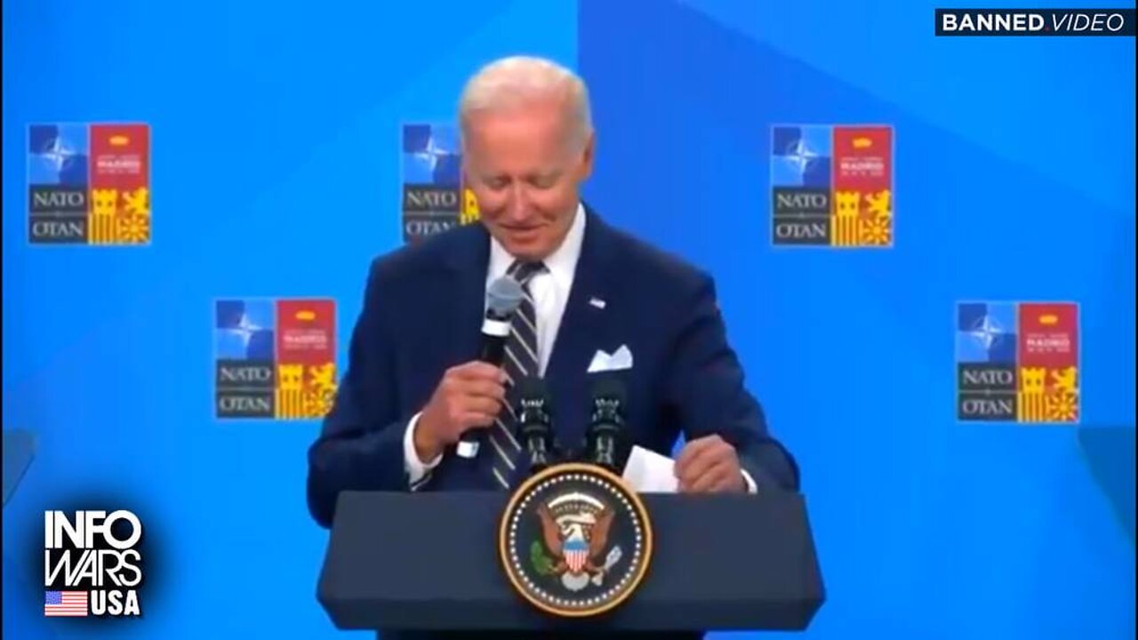 Biden Reads Off Scripted Note Card At NATO Summit