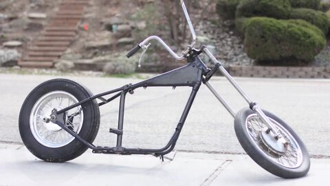 Saturday Projects™.com | Bobber Chopper - 1 | Slideshow closeups of Triumph motor, fenders, etc.