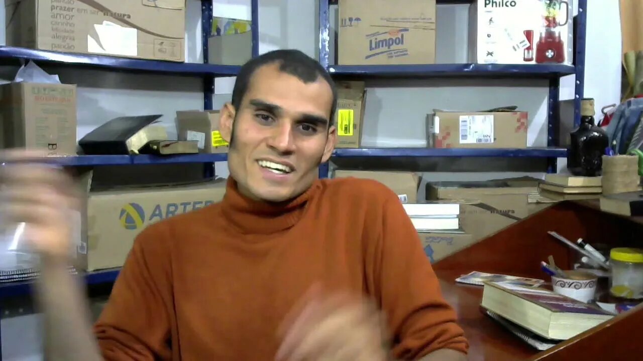 texto majoritário está à margem