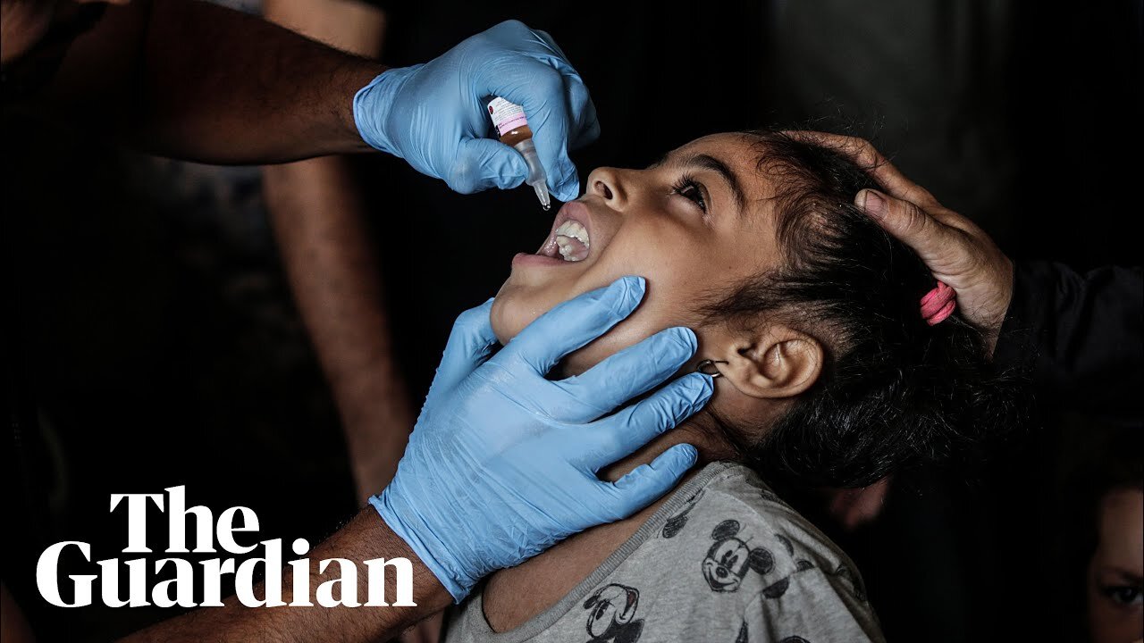 Children receive polio vaccination in Gaza after inoculation campaign begins