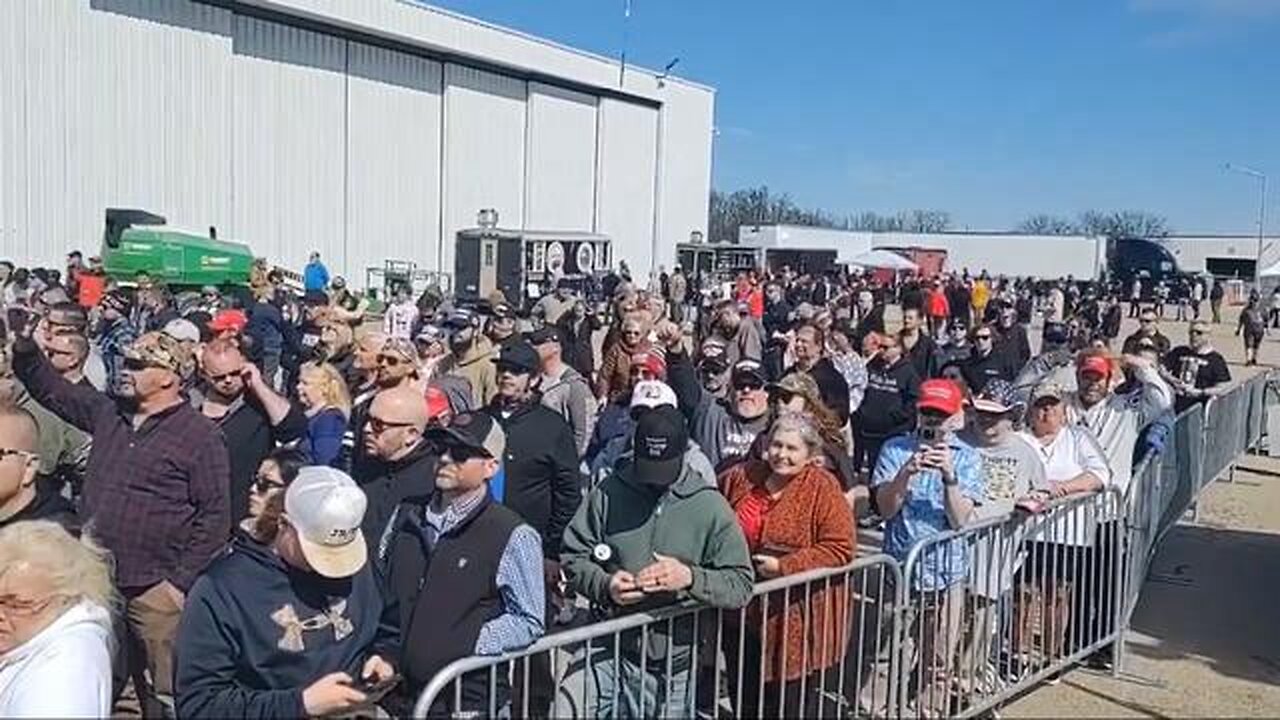 Big crowd today, at Trump's Dayton, Ohio rally!