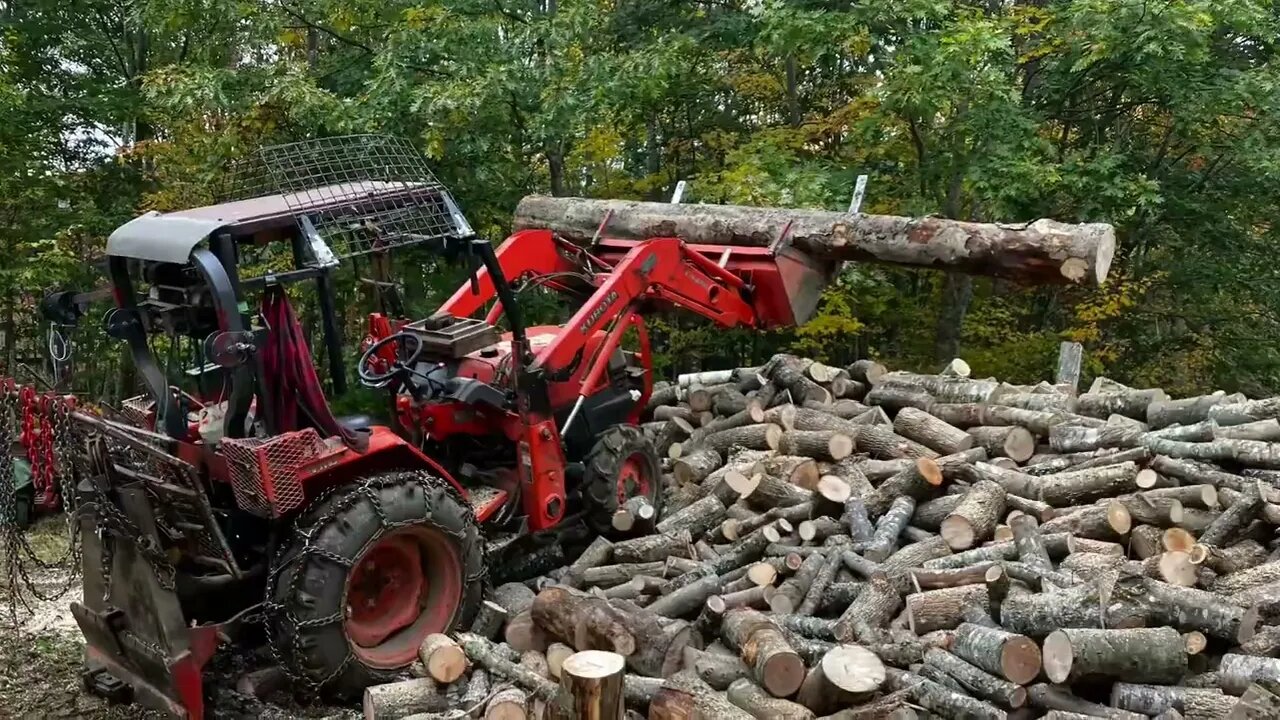 L3400dt getting last firewood 2023