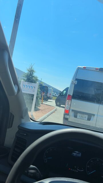 CRAZY SHIFT TODAY 🥵 TOO HOT 🥵 TIP YOUR DEIVERS