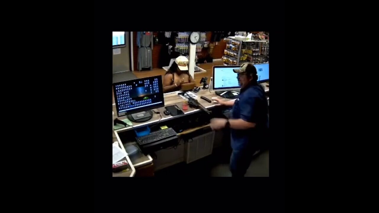 Woman steals fully-auto MP-5 from gun range