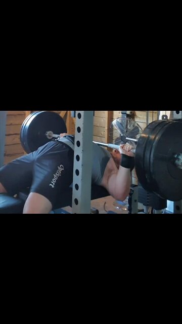 90 Kgs x 8 PAUSED Bench Press. NEW REP PR!