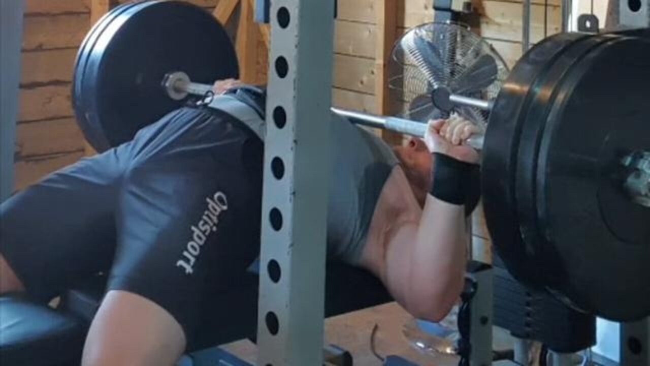 90 Kgs x 8 PAUSED Bench Press. NEW REP PR!