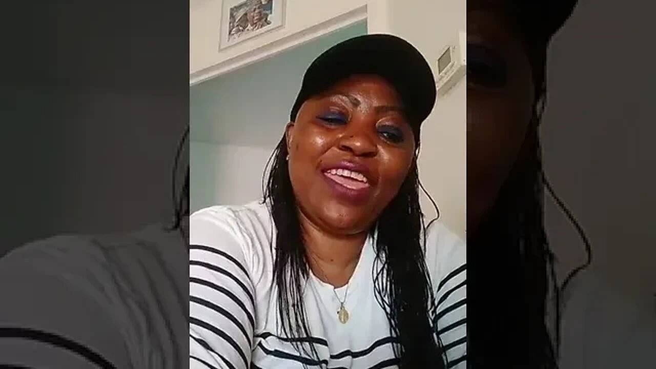 Mama Flore De Lille veuve joyeuse_début d'une relation e souvent qualifié de période de "lune d miel