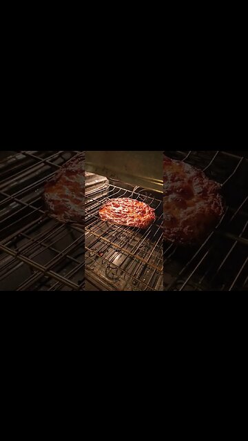 Teaching my wife about the oven timer #pizza #family #funnyvideo