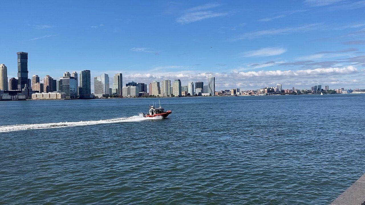 Walking Manhattan: Battery Park City Greenway