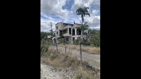 Renzo's Abandoned Building - The Gap Brisbane