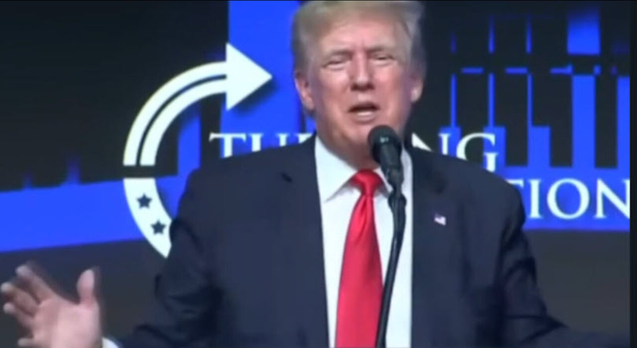 President Trump at Phoenix rally: "They´ll want to get rid of cows... people are next"
