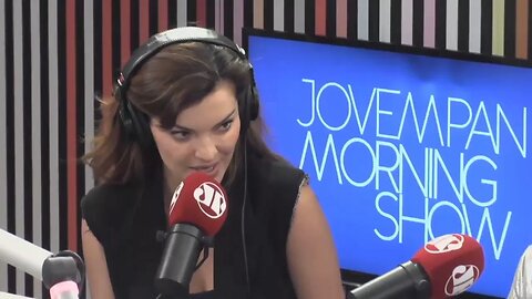 Atriz Mayana Neiva fala sobre sua paixão por literatura e poesia