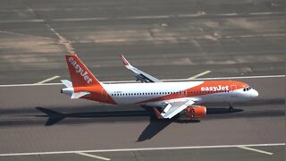 easyJet lands at GIBRALTAR from London Gatwick; Land/Taxi/Departure EZY8901 G-EZOI■■1/2 way up ROCK