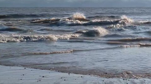 Crisscrossing Waves - Soothing Sounds of Nature - 3 hours - Calming Sounds - Relaxing Music
